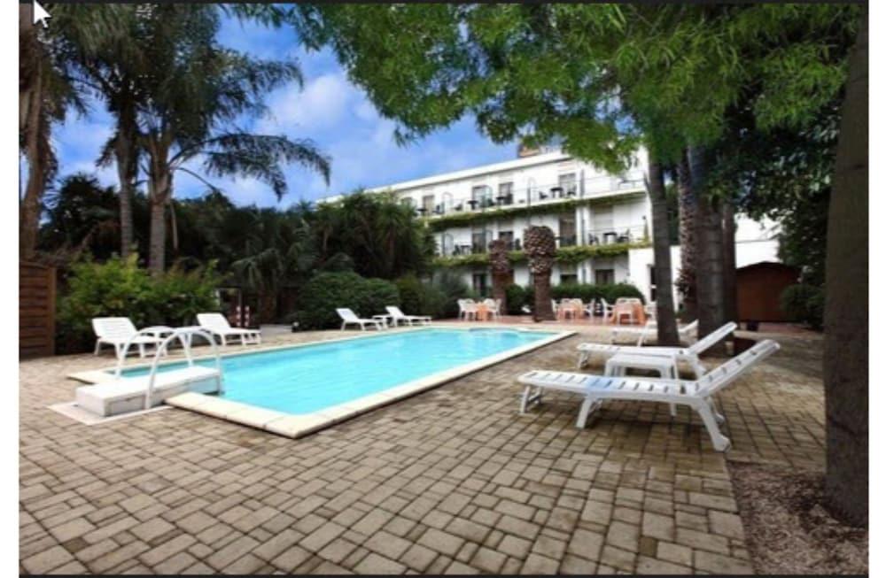 Hotel Giardino D'Europa Рим Екстер'єр фото